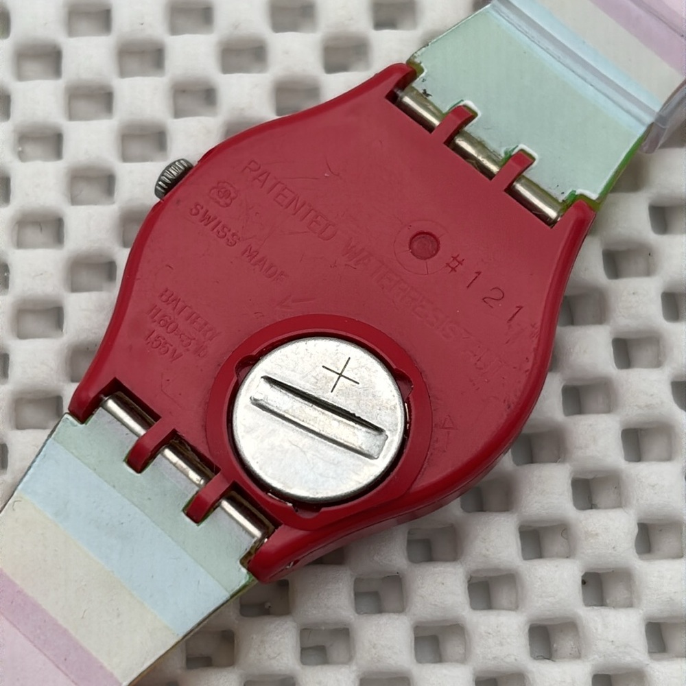 Swatch Watch - GR154 - CHERRY BERRY - Picture 3 of 5